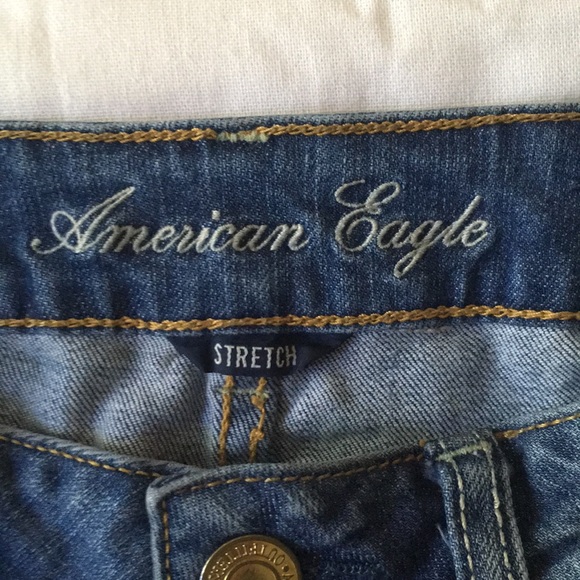 American Eagle classic jean shorts! - Picture 3 of 4